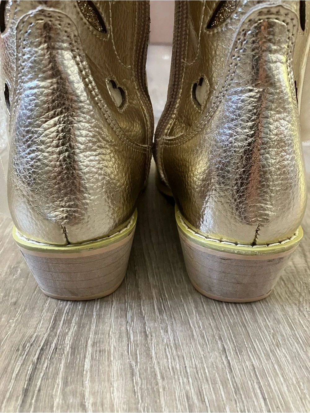 Gold Cowgirl Boots 🎀